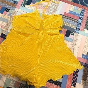 SHEIN Yellow Pleated Jumpsuit